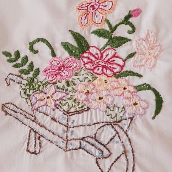 Handmade Floral Embroidery Napkins - Picture 2 of 2